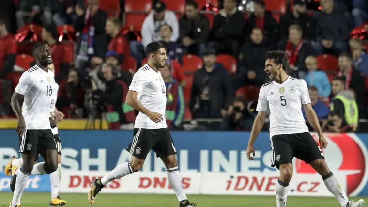 Skandal inače uzornih navijača: Nijemci usred Če&scaron;ke vikali 'Sieg Heil'