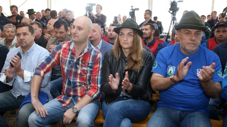 Tolu&scaron;ić otvorio državno prvenstvo u oranju i poručio: 'Za dobre rezultate potrebna je suvremena mehanizacija'