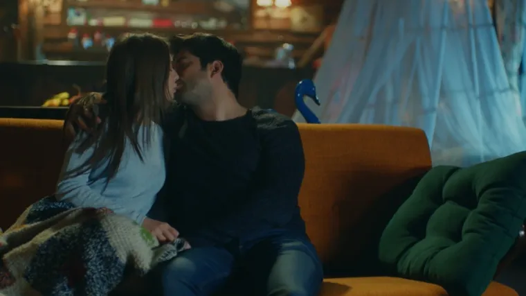 Nihan i Kemal se spremaju za odlazak u inozemstvo (Bit će&scaron; moja)