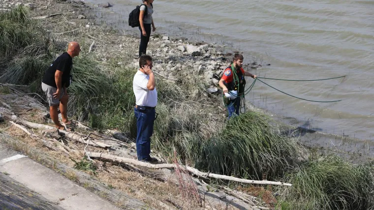 Policija potvrdila: tijelo nađeno u Dunavu pripada majci utopljenog dječaka