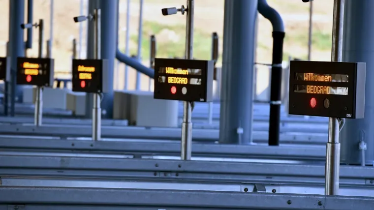 Srbija mjeri prosječnu brzinu na autocestama: kazne za brzu vožnju od 25 do 1680 eura