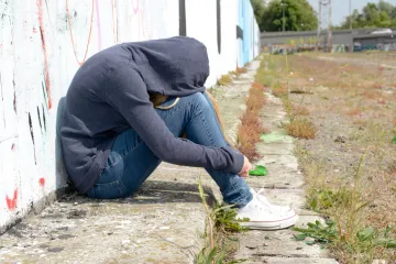 Mladi neće priznati da imaju psihičkih problema, ali ova 3 znaka na to upućuju