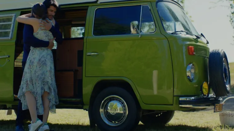 Kemal i Emir su uperili pi&scaron;tolj jedan u drugoga. Nihan o tome ni&scaron;ta ne zna (Bit će&scaron; moja)