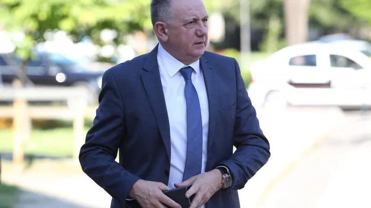 HDZ-ov Čolak tvrdi da bo&scaron;njački parlamentarci 'privatnim pismima' ru&scaron;e BiH