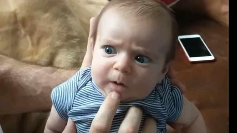 Urnebesna sinkronizirana beba najslađi je video koji ćete danas vidjeti