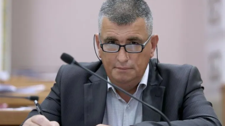 Bulj: 'Kad se već Plenkovićeva '&scaron;arafciger koalicija' bavi glupostima, mogli bi ukloniti i spomenik četničkom zločincu'