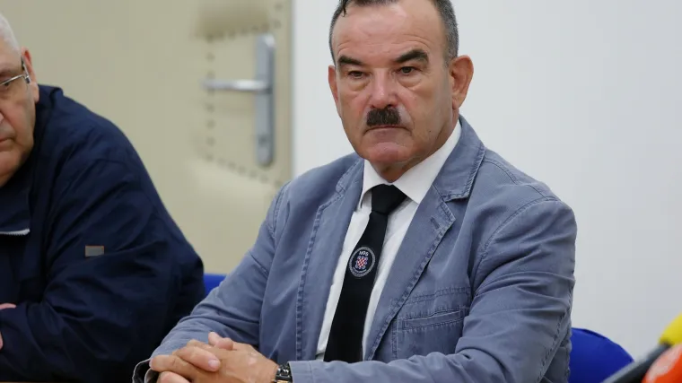 Svijet se smije Hrvatskoj zbog Skeje: 'Ovo je čovjek koji tvrdi da nije fašist, a nosi brkove poput Hitlerovih'