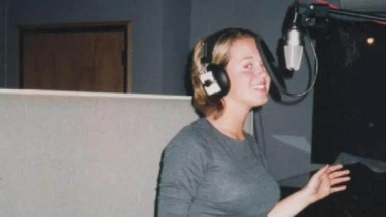 Jedna od najljepših pjevačica na svijetu objavila fotku iz djetinjstva, prepoznajete li je?