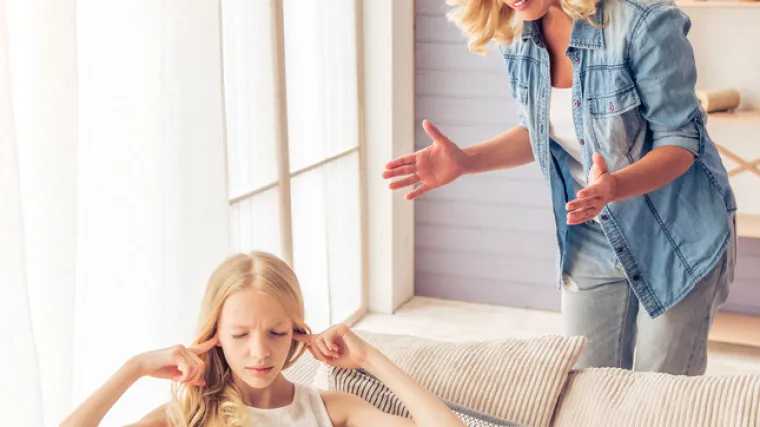 Tri stvari nikada ne biste smjeli reći djeci jer će to možda ostaviti dugotrajne posljedice na njih