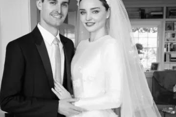 Miranda Kerr tvrdi da bi se žene 'trebale malo potruditi' kako bi ugodile svom muškarcu. I da, žene nisu sretne