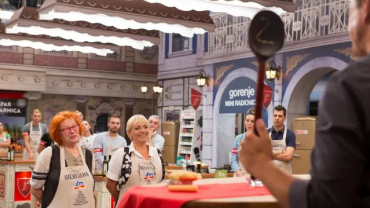 Nije dobro počelo: jedne servirale gotovo prazan tanjur, druge sirovu piletinu