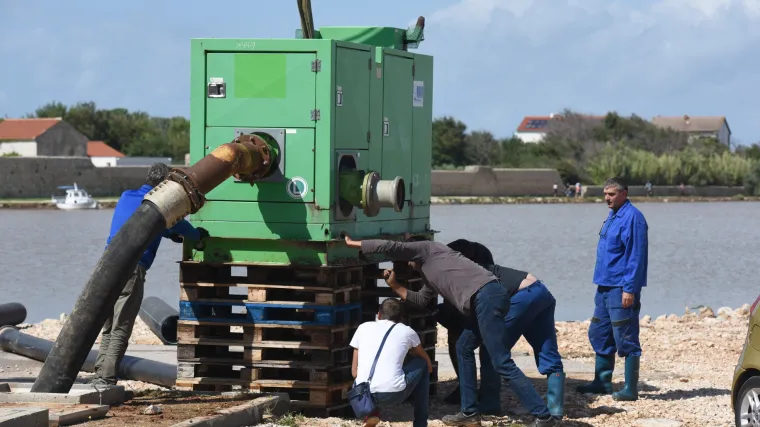 Nema pauze: devedeset pumpi na terenu, sanacija &scaron;tete diljem zadarske županije