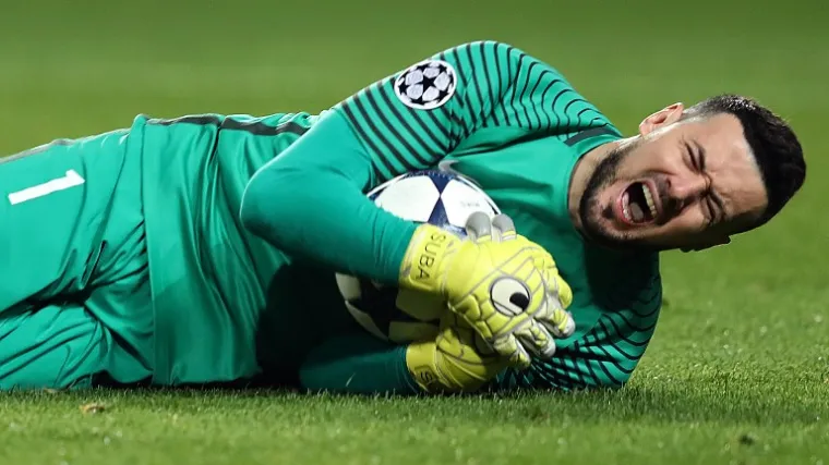 Subašić opisao kako se bizarno ozlijedio i iskreno rekao što misli o igranju na Maksimiru