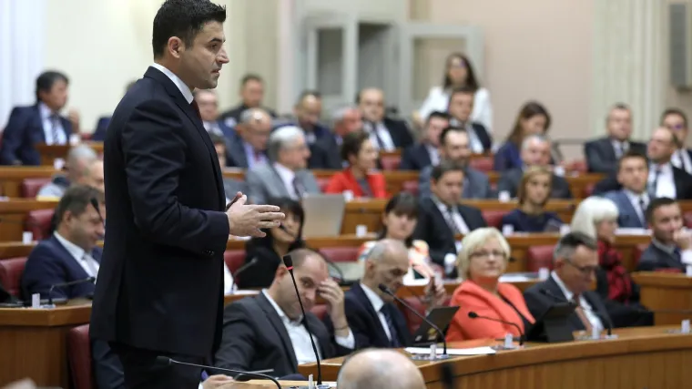 SDP-ovci NAPALI PLENKOVIĆA: 'Partneri su vam Skejo i Bujanec!': ON IM ŽESTOKO ODGOVORIO: 'Mogu &scaron;to god hoću'