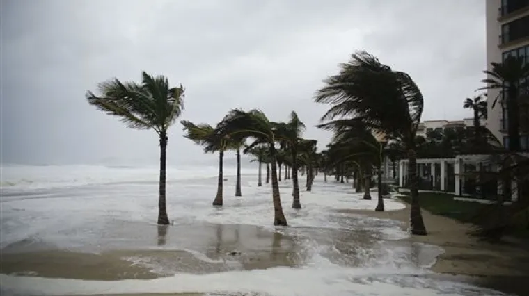 Zapadu Sjeverne Amerike prijeti uragan Norma