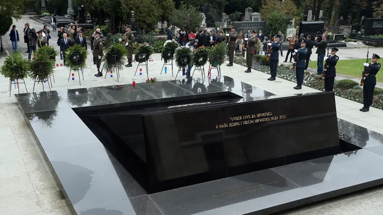 Čovjek koji se ubio na grobu prvog hrvatskog predsjednika radio je kao njegov fotograf?