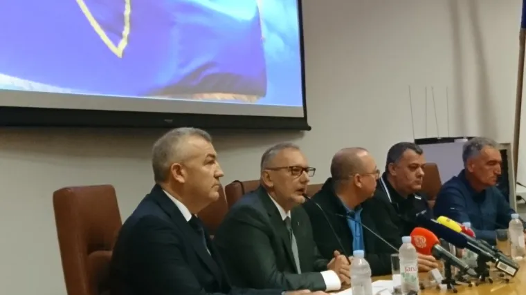 Ministar diže plaće policajcima... Naručene su i zimske jakne, ali se ne zna kada stižu