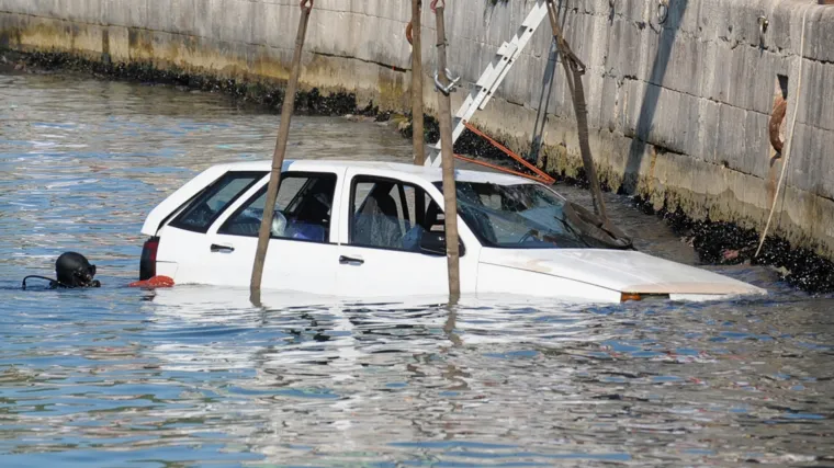 Koji specijalac: vozač vi&scaron;e vjerovao GPS-u nego vlastitim očima pa zavr&scaron;io u rijeci