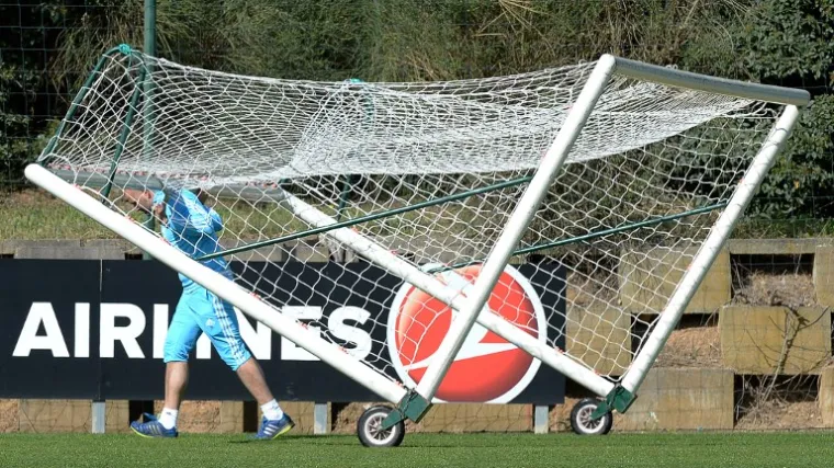 Devetogodi&scaron;njak preminuo nakon &scaron;to se na njega sru&scaron;io gol