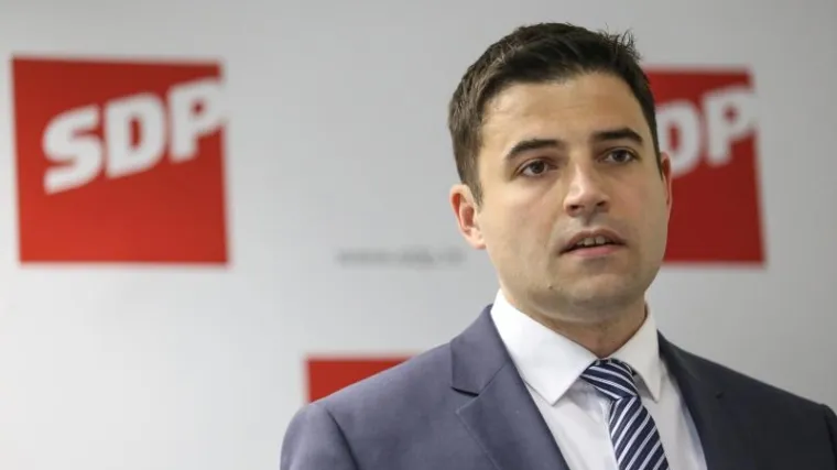 'Neviđena hajka na mene nije slučajna, raspravljat ćemo o prijedlogu opoziva predsjednika'