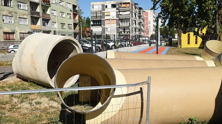 Bezobzirni napadi na starije Karlovčane: djedica dobio '&scaron;ljivu', ali mu novac nisu uzeli