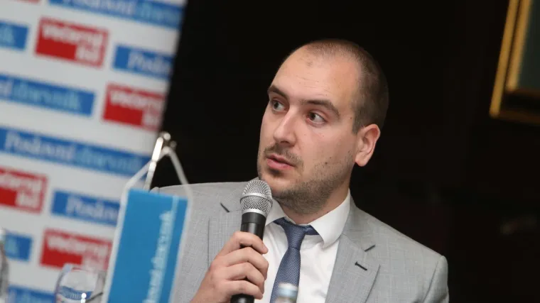 HDZ-ovac PORUČIO ONIMA KOJI ISELJAVAJU: '&Scaron;iroko vam polje, ne okrećite se, nećemo vas ni zvati'