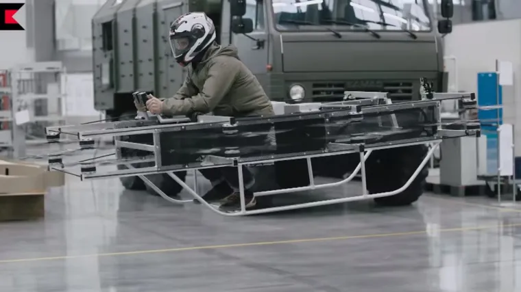 Koncern Kala&scaron;njikov predstavio leteće vozilo s posadom