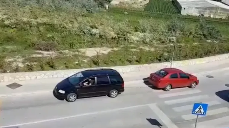 Solinski Lolek i Bolek: poku&scaron;aj &scaron;lepanja automobila u Solinu postao viralni hit