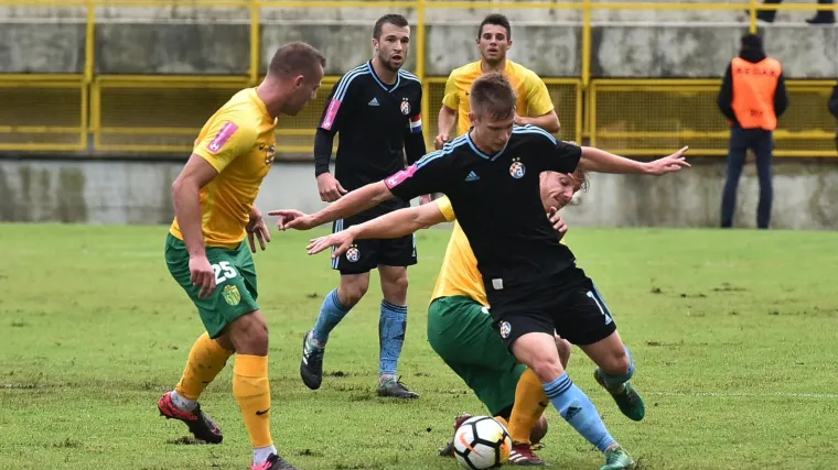 Vr&scaron;njaci mu skupljaju minutažu u Barceloni, a on u HNL-u igra vaterpolo