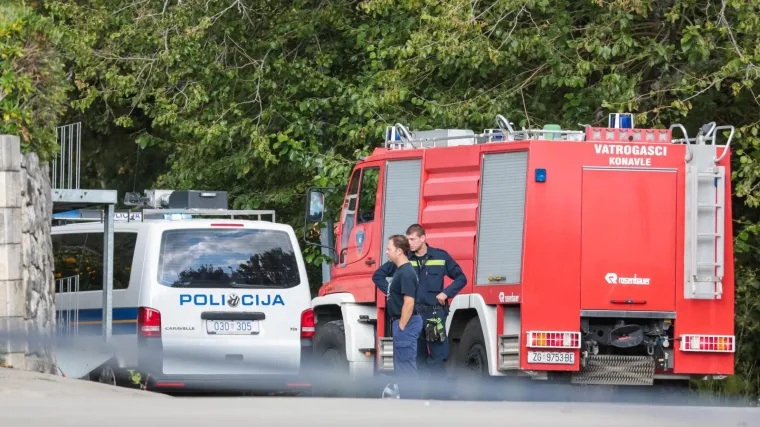 Autobus vozeći unatrag pregazio mu&scaron;karca i ženu, oboje poginuli na mjestu