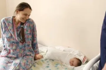 Ova beba preživjela je gotovo nemoguće i u nevjerojatnim okolnostima stigla na svijet
