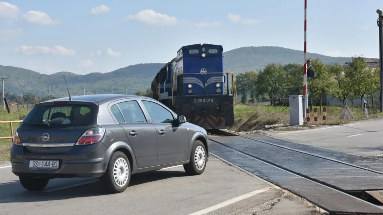 Rampa ne radi, a vlakovi voze: Ličani ogorčeni jer će HŽ problem rje&scaron;avati - čitavi tjedan
