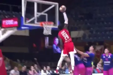 Pogledajte nebeski let Francuza u beogradskom Pioniru