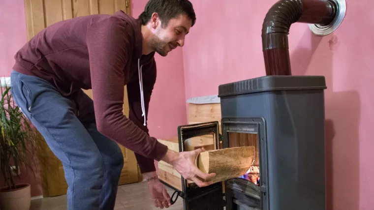 Jest jeftino, ali je veliki zagađivač i ugrožava zdravlje