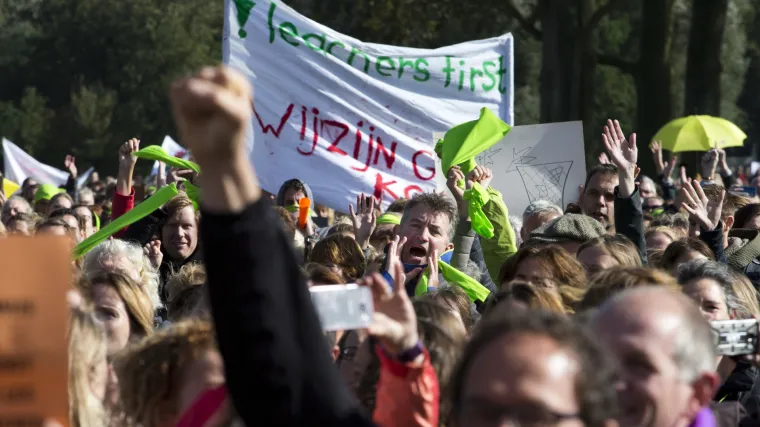 U Nizozemskoj masovni &scaron;trajk učitelja: traže izjednačenje plaća za nastavnike u osnovnim i srednjim &scaron;kolama