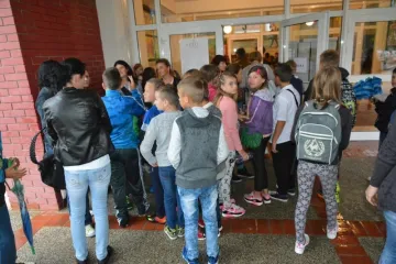 Učenik prvog razreda vršnjacima prijetio nožem, prestrašeni roditelji mališane više ne šalju na nastavu