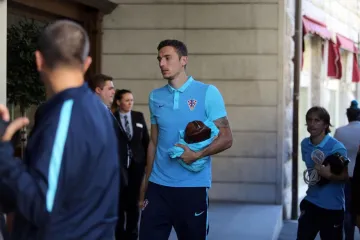 DOBRO POGLEDAJTE IZRAZE LICA VATRENIH: Jedan pogled na njih najbolje će reći vjeruju li i oni u plasman na SP