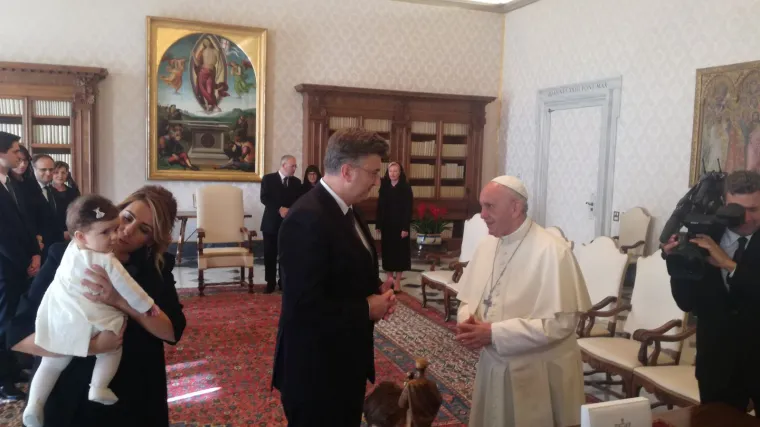 Premijer Plenković se u Vatikanu susreo s papom Franjom
