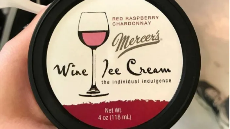 Nai&scaron;le smo na brand koji proizvodi sladoled od vina i ne možemo zamisliti bolji desert od kugle rizlinga ili chardonnaya