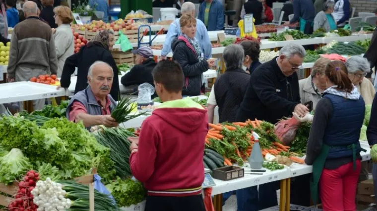 Nakon niza elementarnih nepogoda: voće i povrće ove godine poskupjet će i do 100 posto