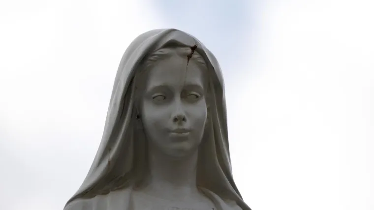 Lopov u kolar ko&scaron;ulji: kontroverzni svećenik otuđio kip Gospe u Gradi&scaron;tu