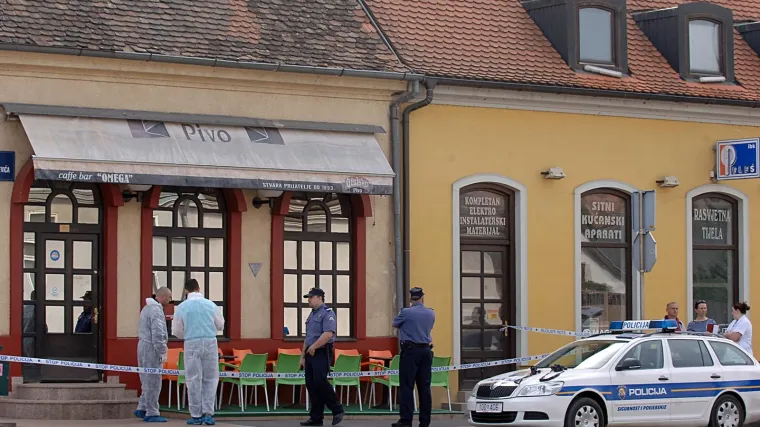 Spasio ga policajac i napisao joj prijavu