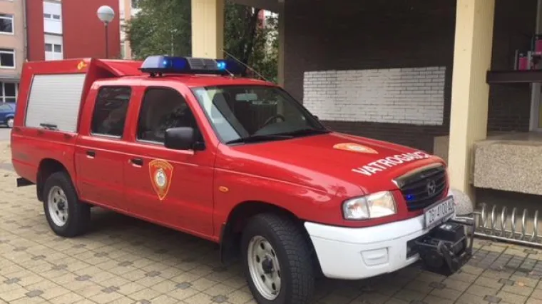 U Zapre&scaron;iću osvanuo grafit 'HDZ lopovi': vatrogasci hitno angažirani da uklone natpis