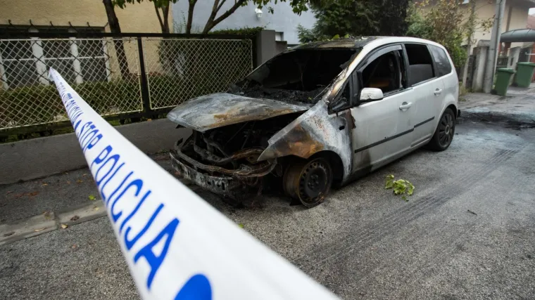 'Nedavno mu je netko na haubi ostavio aranžman za sprovode'