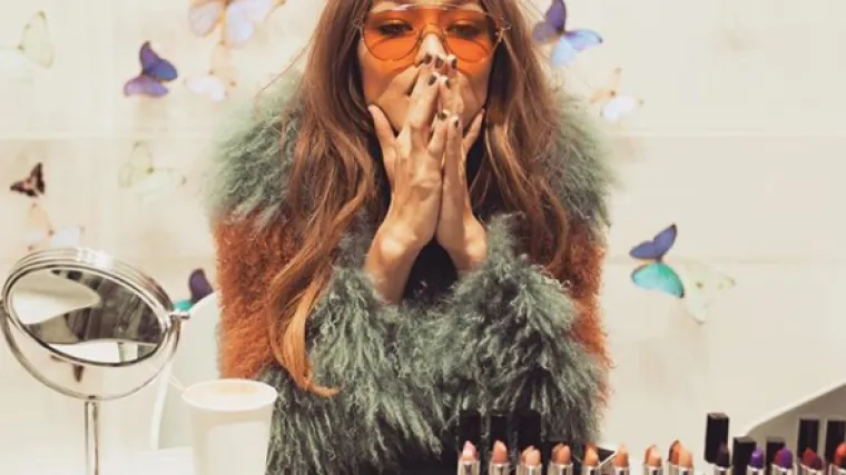 Sveprisutna Gigi Hadid objavila je da će izbaciti svoju liniju kozmetike u sklopu Maybellinea