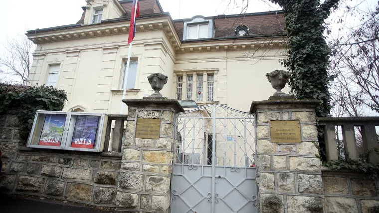 Uoči posjeta diplomatski nesporazum: &scaron;to koči preseljenje ruskog veleposlanstva?