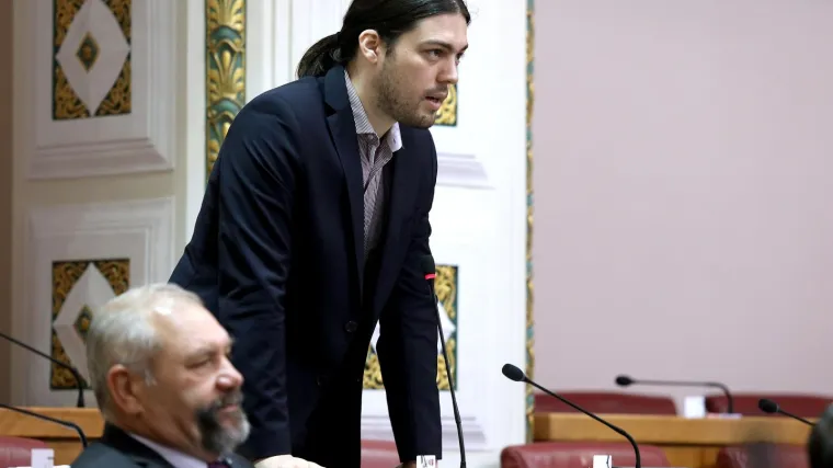 'Je li Todoriću namjerno dozvoljeno da pobjegne, kao &scaron;to je bio slučaj sa Sanaderom?'