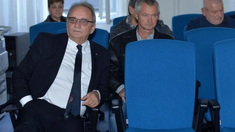 Glava&scaron; i suoptuženi opet odbacuju optužbe za 'selotejp' i 'garažu'