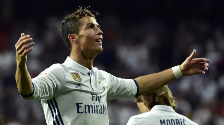 Ali ne zbog igre ili golova, nego zbog pjevanja!