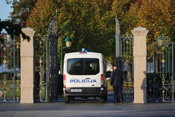 U iščekivanju Todorića, policija je opkolila njegovu obiteljsku rezidenciju - Kulmerove dvore